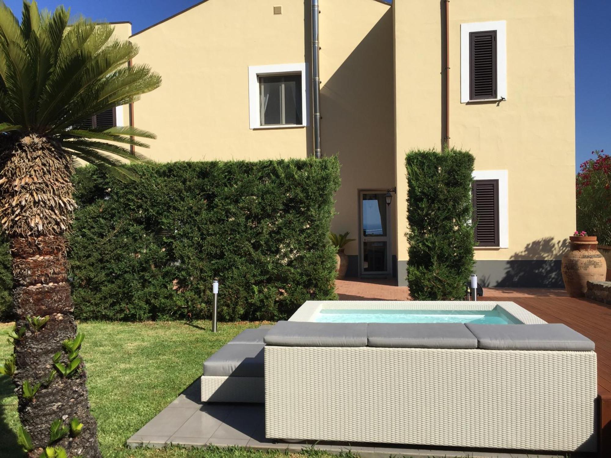 Bouganville B&B Cefalù Exteriör bild
