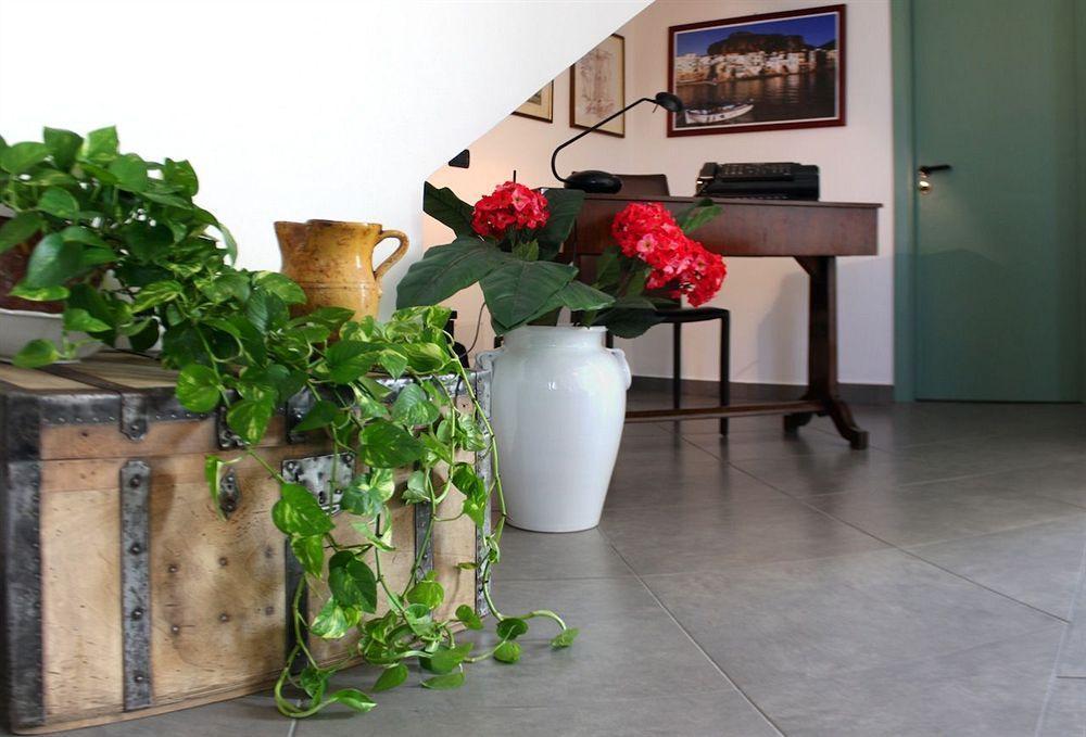 Bouganville B&B Cefalù Exteriör bild