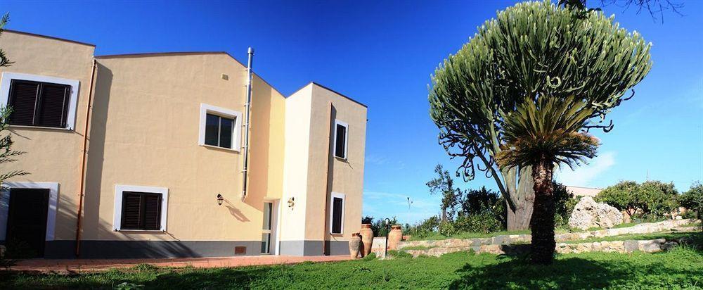 Bouganville B&B Cefalù Exteriör bild